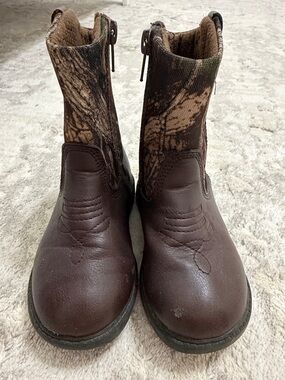 Northside Kids Brown Leather & Camo Pull-On Boots